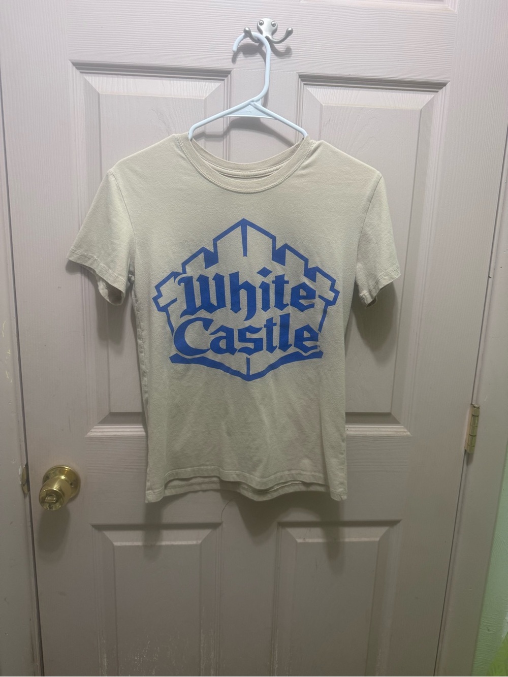 White Caste t-shirt x-small- Cream with Blue Print